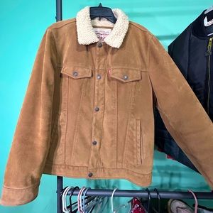 Levi’s Men’s Sherpa Lined Trucker Jacket